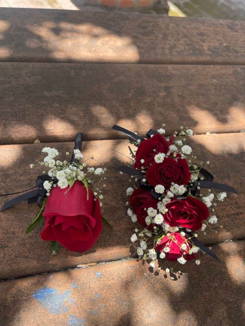 Corsage & Boutonniere Set ( Red Flowers)
